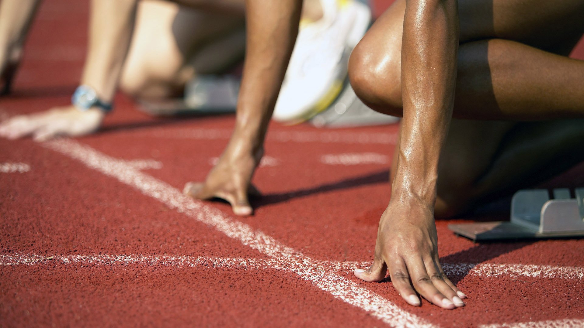 “马科斯·梅特罗的坚韧防守，成为阿根廷美洲狮队的坚实后盾”