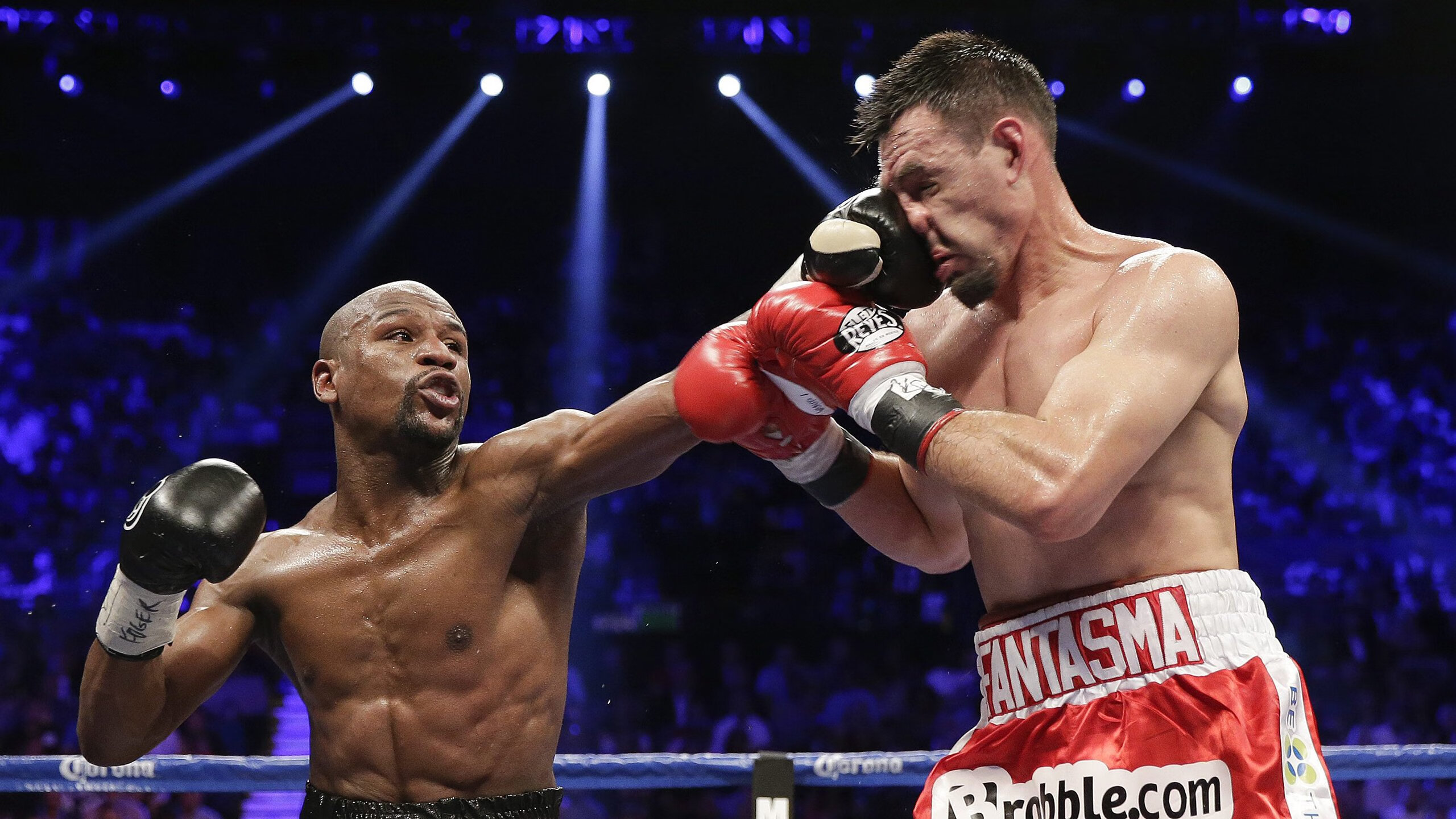 热火训练现场媒体开放吸引大量记者，热火媒体日