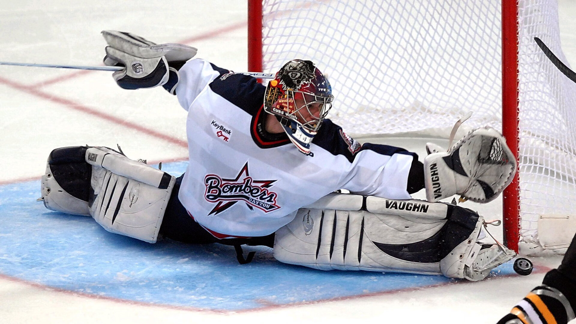 乔·莫伊：全黑队的scrum主宰，在攻防转换中提供关键保障，乔伊百科